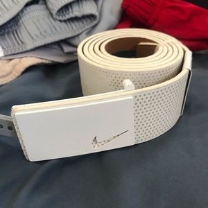 White Nike Golf Leather Belt Sz 36